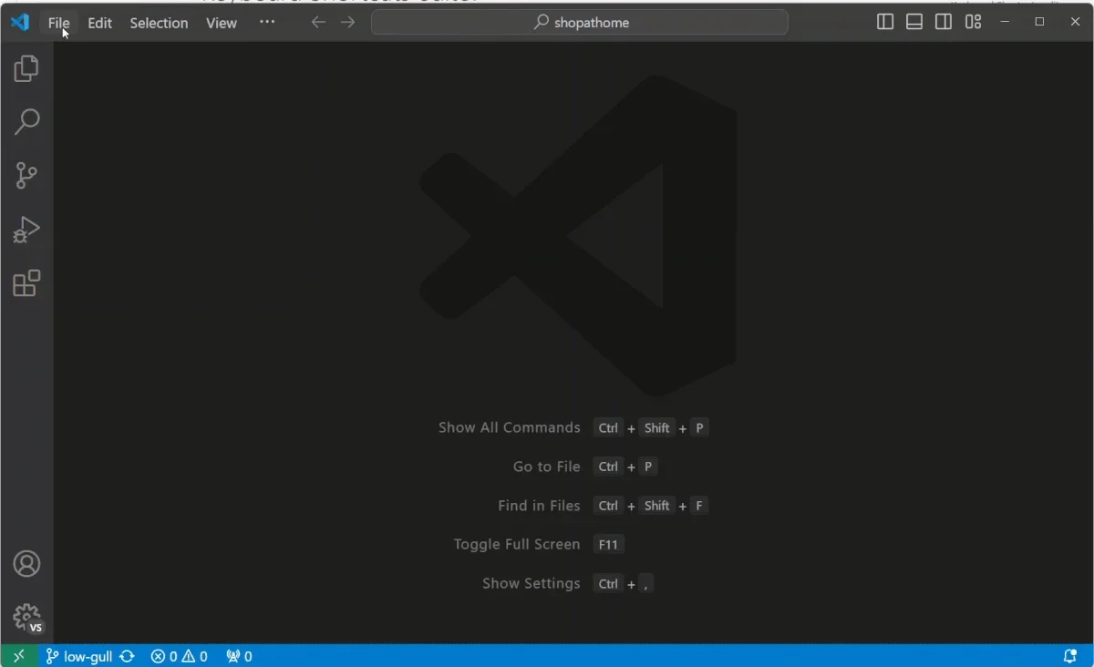 展示VSCode Keyboard Shortcuts快捷键设置页面，突出搜索comment命令、当前快捷键以及修改快捷键的操作界面。