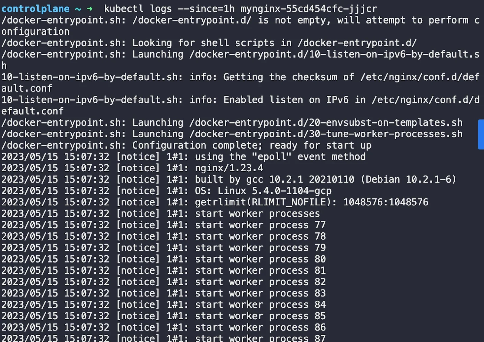 展示真实Kubernetes终端中执行kubectl logs查看Pod日志的界面，同时体现Pod、容器与日志输出之间的关系。